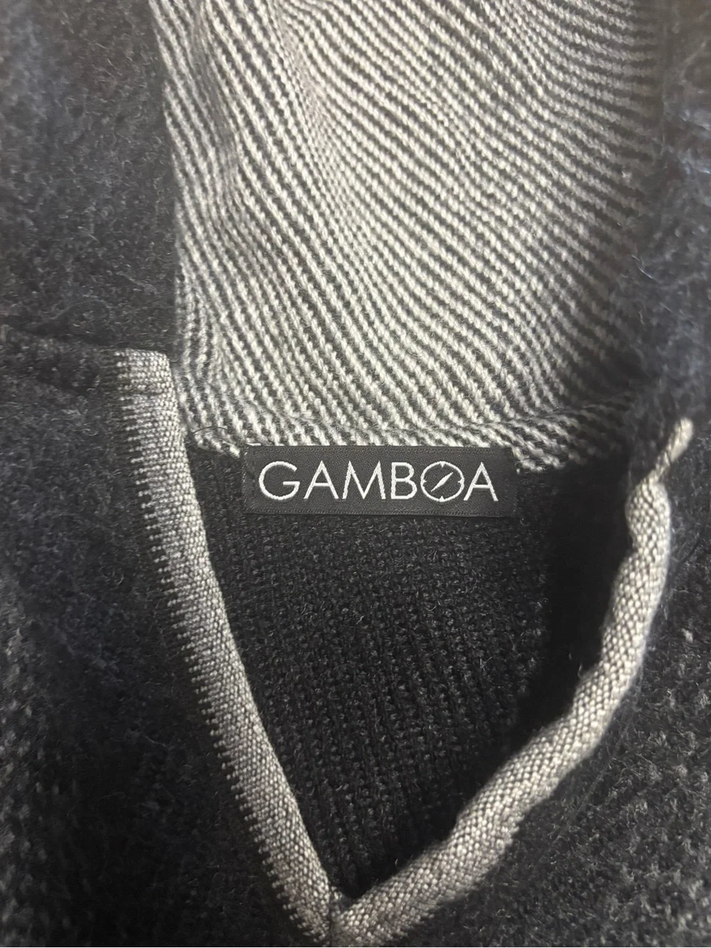 Gamboa ALPACA Wool Poncho Hooded Rancho Blanket Soft Cloak Black Gray Unisex